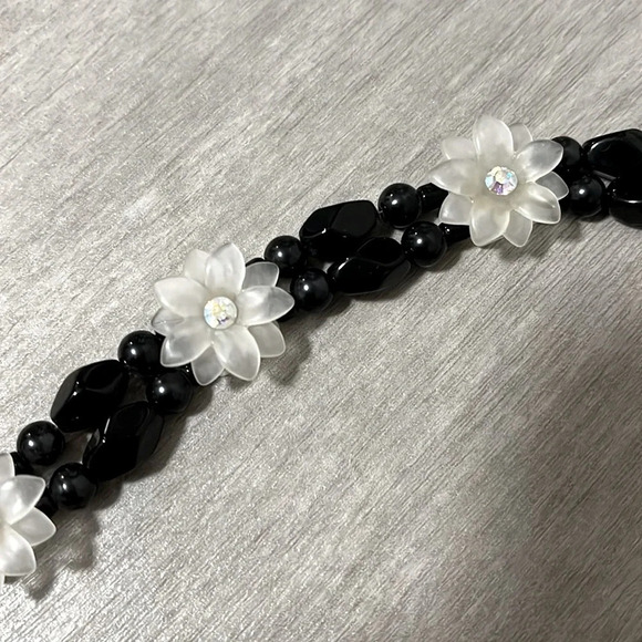 Bracelet Double Layer Black Swarovski Crystal Flower Beads - Picture 4 of 4